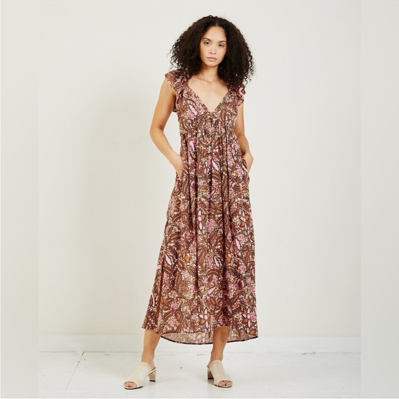 XiRENA Dresses & Skirts - XiRENA Brown Paisley Maxi Dress with Pink Accents